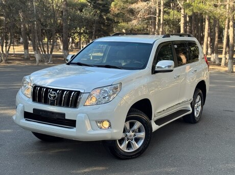 Toyota Land Cruiser Prado 2011