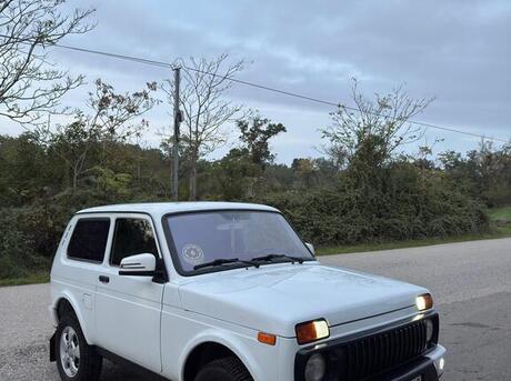 LADA (VAZ) Niva