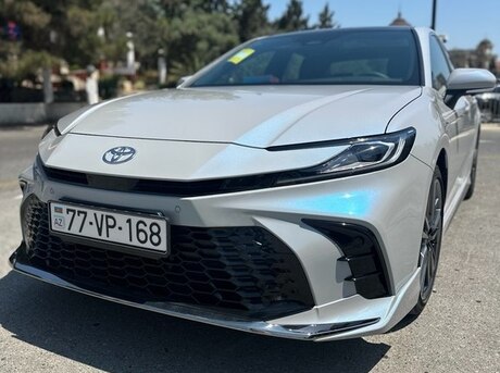 Toyota Camry 2025