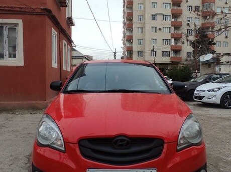 Hyundai Verna 2010