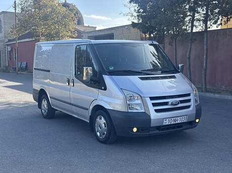 Ford Transit 2010