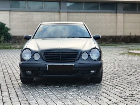 Mercedes E 220 1999