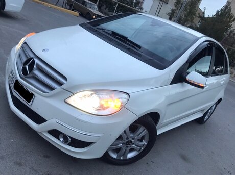 Mercedes B 180 2011