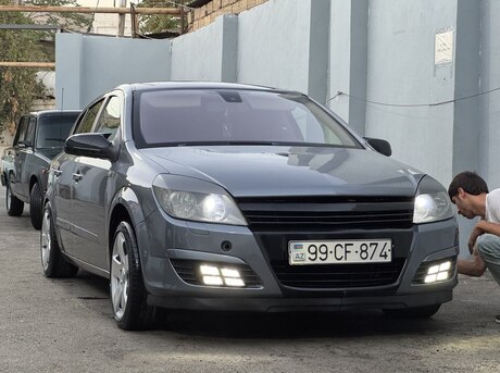 Opel Astra 2004