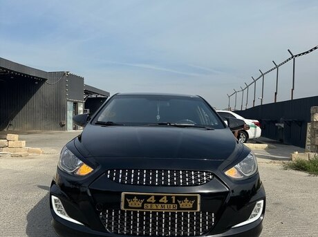 Hyundai Accent 2015