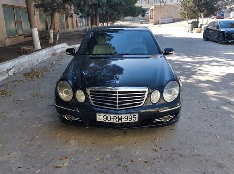 Mercedes E 280