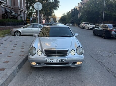Mercedes E 320 2001
