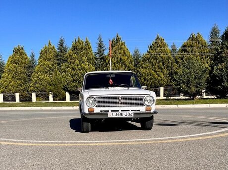 LADA (VAZ) 21011 1985