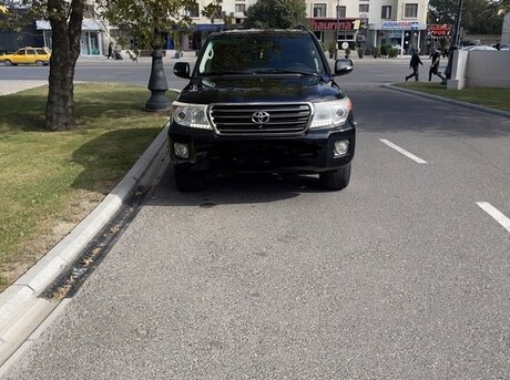 Toyota Land Cruiser 2014