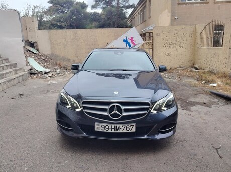 Mercedes E 220 2016