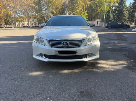 Toyota Camry 2014