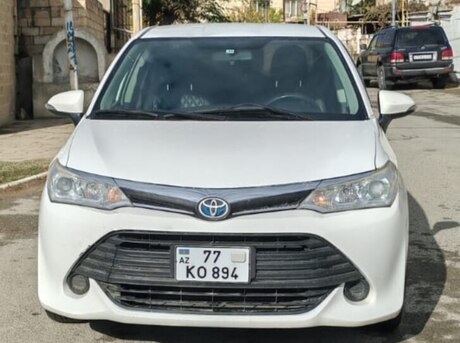 Toyota Corolla Axio 2015