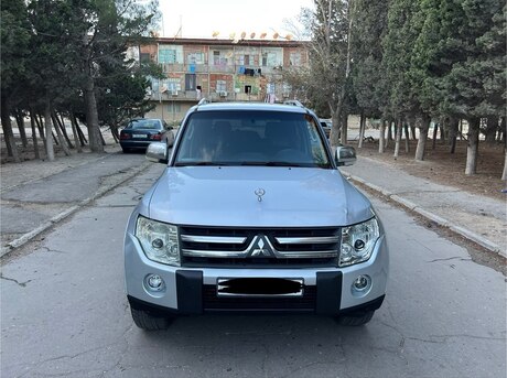 Mitsubishi Pajero 2006