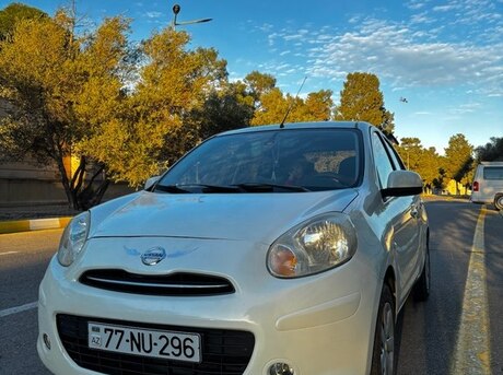 Nissan March 2013