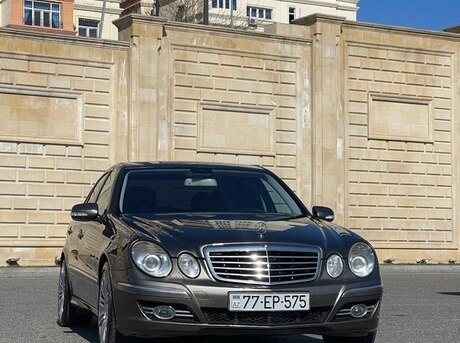 Mercedes E 220
