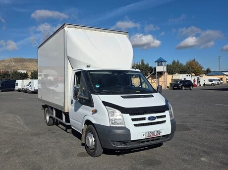 Ford Transit 2011