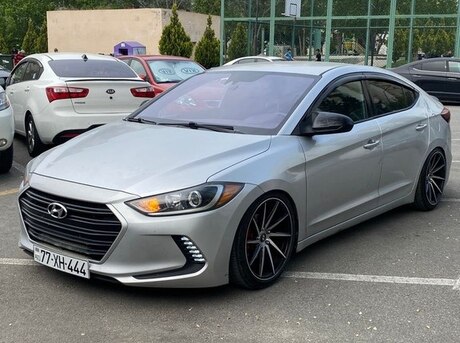 Hyundai Elantra 2016