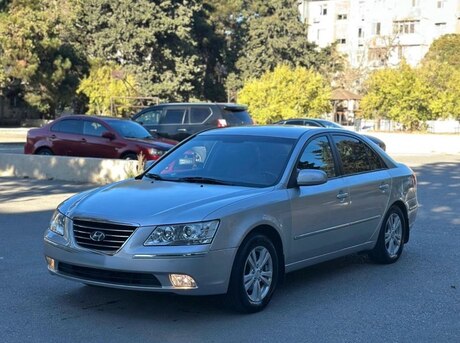 Hyundai Sonata 2010