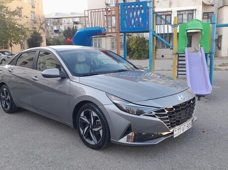 Hyundai Elantra 2021