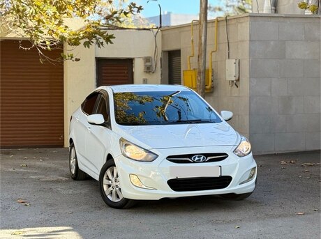 Hyundai Accent 2013