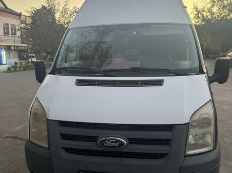 Ford Transit 2010
