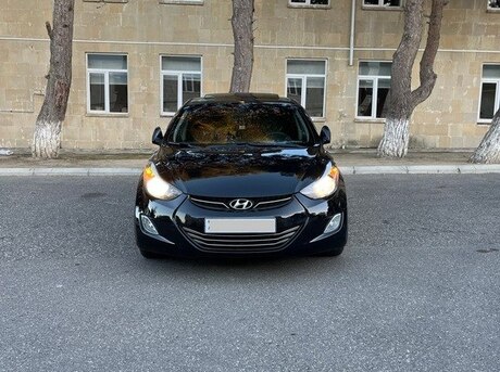 Hyundai Elantra 2013