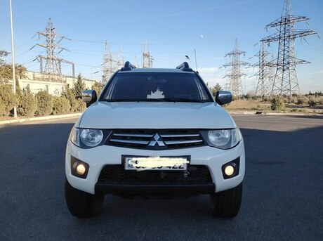 Mitsubishi L200 2014