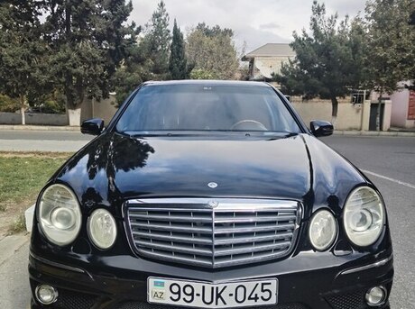 Mercedes E 240 2004