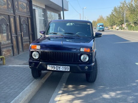 LADA (VAZ) Niva 2016