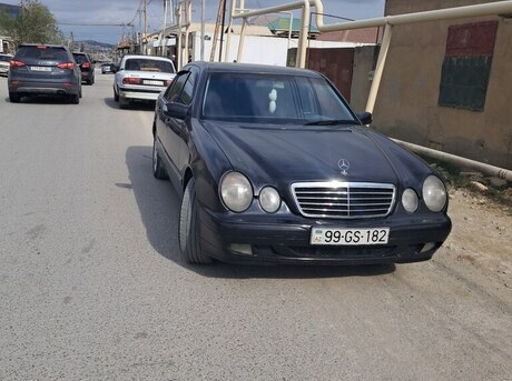 Mercedes E 270 2001