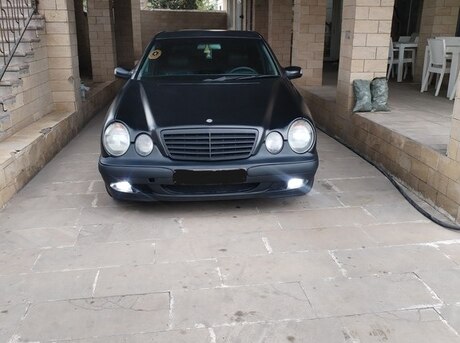 Mercedes E 220 1999