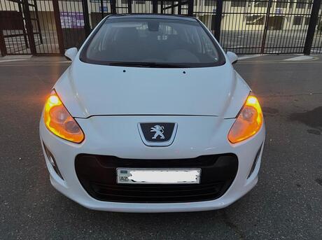 Peugeot 308 2012