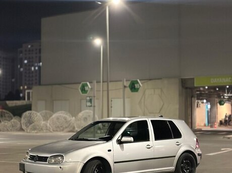 Volkswagen Golf 2003