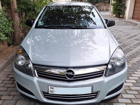 Opel Astra 2009