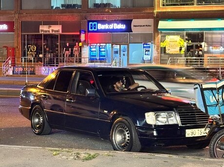 Mercedes 220 E 1992