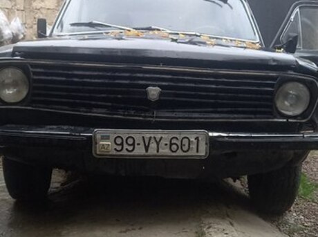 GAZ 24 1982