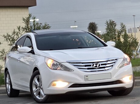 Hyundai Sonata 2010
