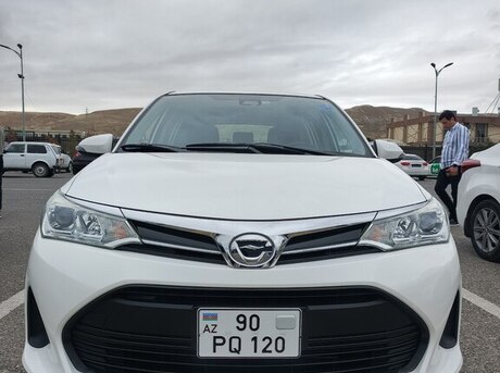 Toyota Corolla Fielder 2019