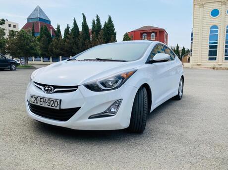 Hyundai Elantra 2015