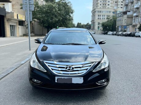 Hyundai Sonata 2011