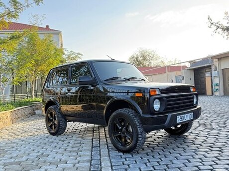 LADA (VAZ) Niva 2023