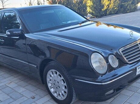 Mercedes E 240 2000