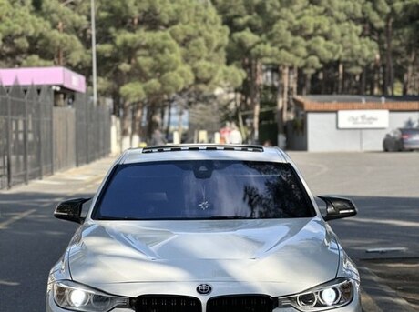 BMW 328 2015