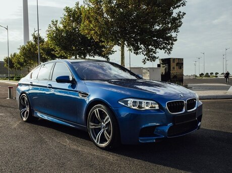 BMW M5