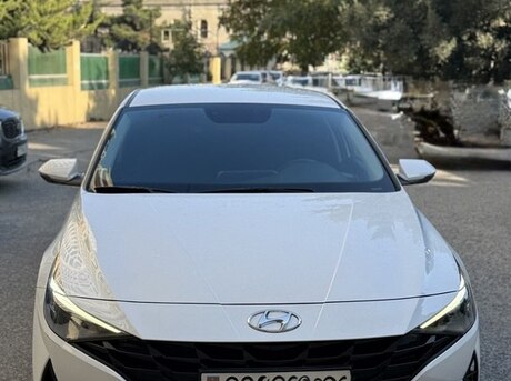 Hyundai Elantra 2021