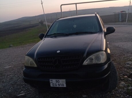 Mercedes ML 320 4MATIC 1998
