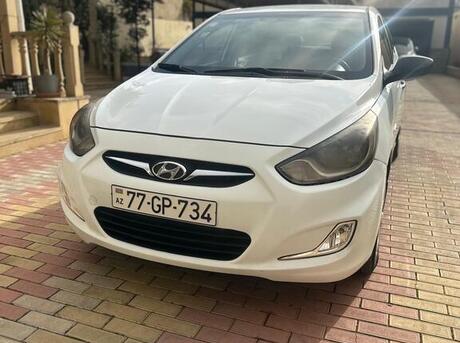 Hyundai Accent 2012