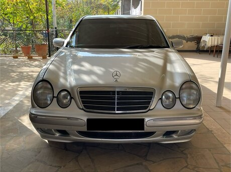 Mercedes E 200 2000