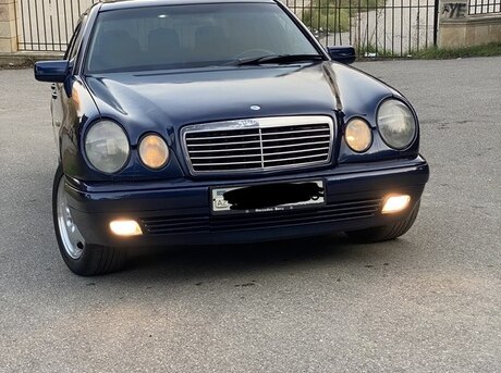 Mercedes E 220 1999