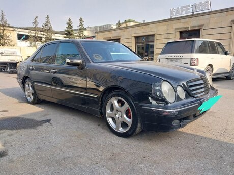 Mercedes E 220 2000